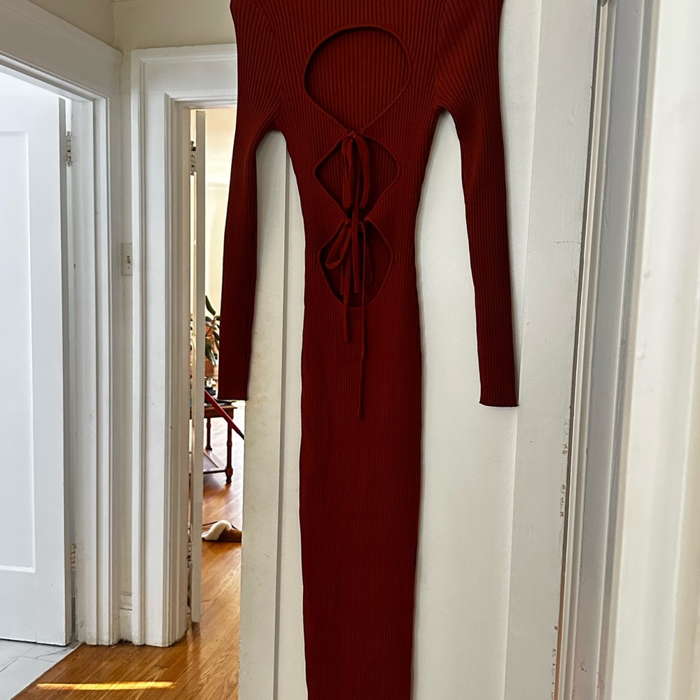 MINKPINK Rust Backless Long Sleeve Dress - Picture 8 of 8